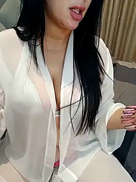 Snapshot of Queen_sousou chatting on 23, 11, 2025 Queen sousou online show from 23, 11, 2025