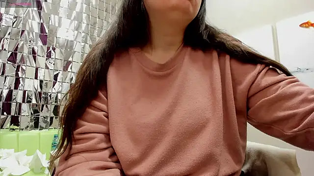 BattyMoll online show from 6, 3, 2025