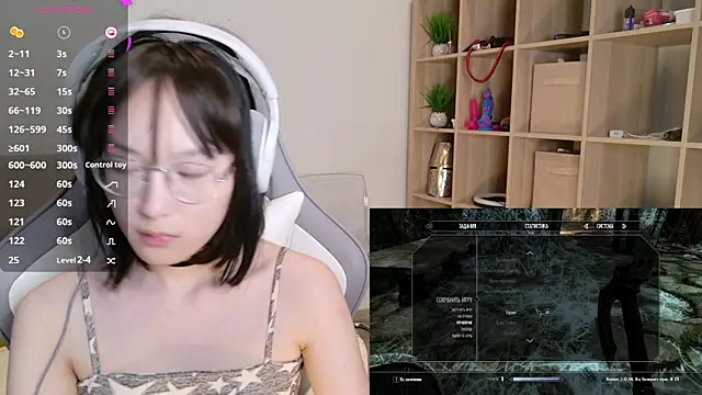 Snapshot of aliiiiiina chatting on 8, 2, 2025 aliiiiiina online show from 8, 2, 2025