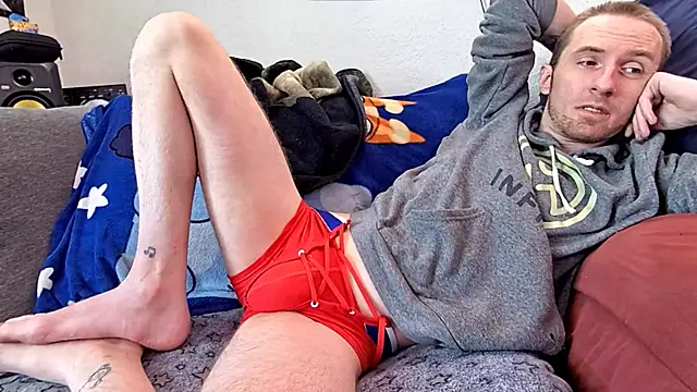 Snapshot of pyrowuff chatting on 1, 2, 2025 pyrowuff online show from 1, 2, 2025