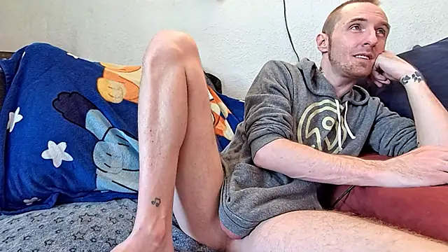 Snapshot of pyrowuff chatting on 2, 2, 2025 pyrowuff online show from 2, 2, 2025