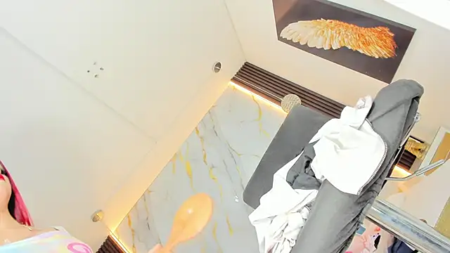 Tamara 18 online show from 7, 11, 2025