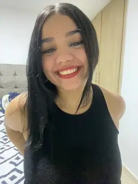 Snapshot of -Camila chatting on 21, 12, 2024 -Camila online show from 21, 12, 2024