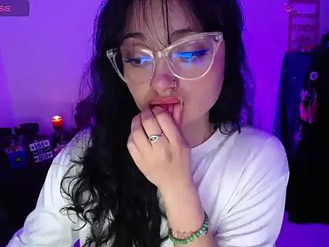 Snapshot of Alexa-Sweet69 chatting on 12, 12, 2024 Alexa-Sweet69 online show from 12, 12, 2024