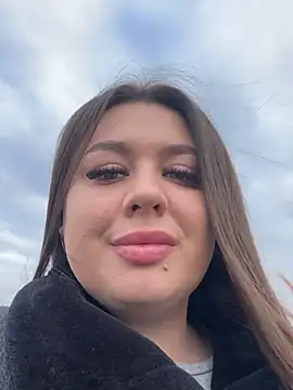 Snapshot of Sara_Slow chatting on 5, 2, 2025 Sara Slow online show from 5, 2, 2025