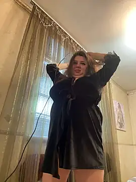 Snapshot of Sara_Slow chatting on 11, 2, 2025 Sara Slow online show from 11, 2, 2025