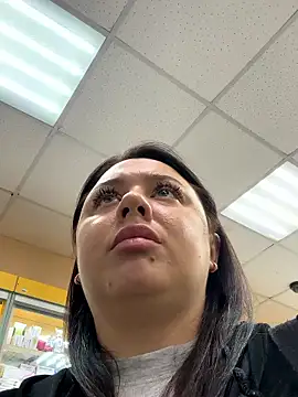 Snapshot of Sara_Slow chatting on 29, 9, 2025 Sara Slow online show from 29, 9, 2025