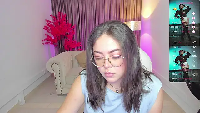 Snapshot of emmy_walker chatting on 3, 2, 2025 emmy walker online show from 3, 2, 2025