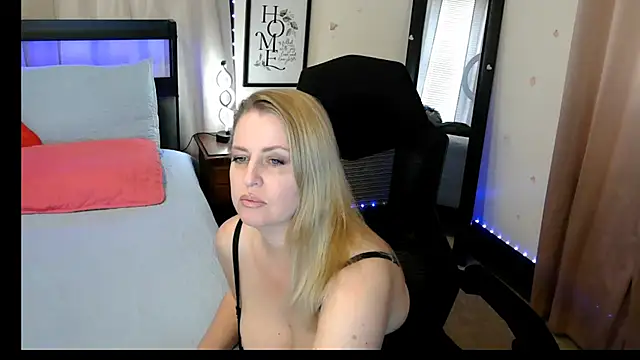 HollieBim online show from 21, 3, 2025