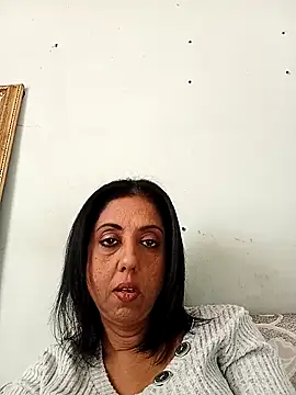 Snapshot of Mahi4luv chatting on 5, 7, 2026 Mahi4luv online show from 5, 7, 2026