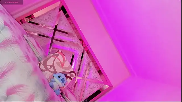 anapuala sexxx online show from 5, 3, 2026