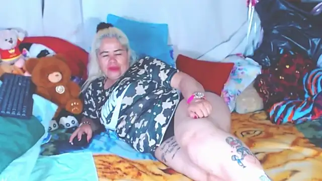 estrellita fugaz16x online show from 4, 12, 2025