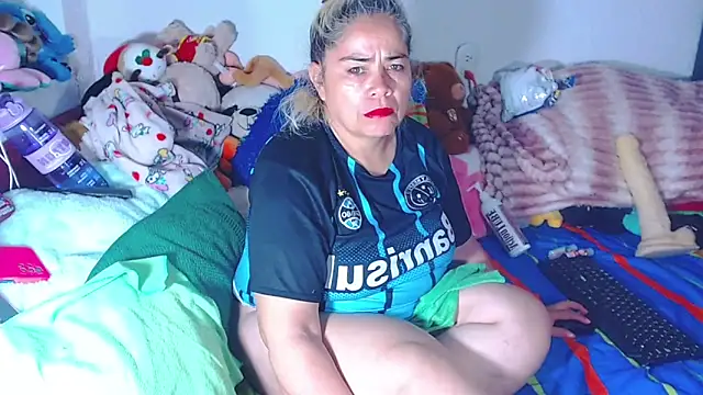 Snapshot of estrellita_fugaz16x chatting on 19, 6, 2026 estrellita fugaz16x online show from 19, 6, 2026