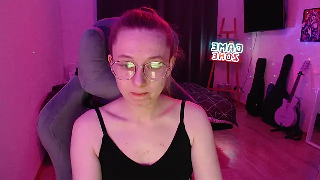 Snapshot of AnabelFrel chatting on 6, 2, 2025 AnabelFrel online show from 6, 2, 2025