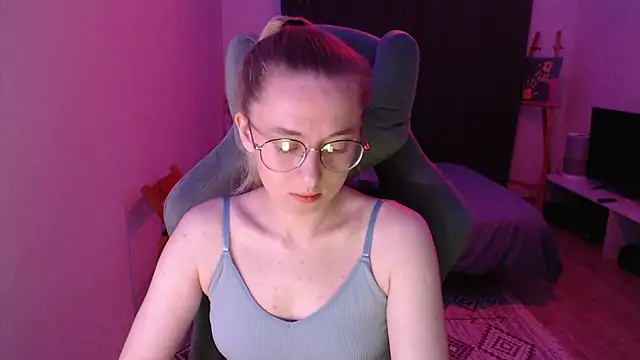 Snapshot of AnabelFrel chatting on 18, 9, 2025 AnabelFrel online show from 18, 9, 2025