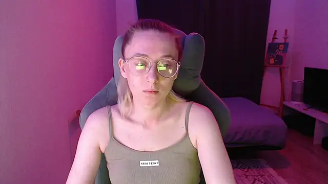 Snapshot of AnabelFrel chatting on 23, 11, 2025 AnabelFrel online show from 23, 11, 2025