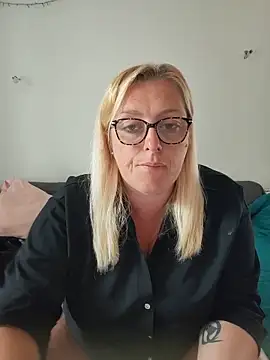 winniess40 online show from 2, 6, 2026