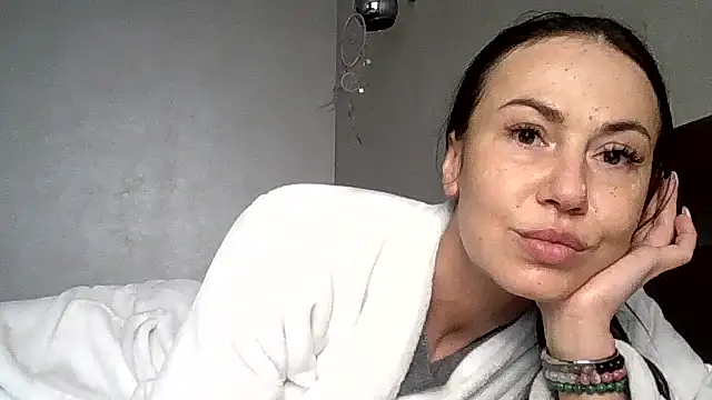 JulianaGold1 online show from 29, 3, 2026