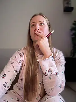 Snapshot of AlisaWhite chatting on 24, 12, 2024 AlisaWhite online show from 24, 12, 2024