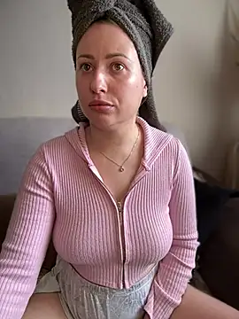 Snapshot of AlisaWhite chatting on 9, 1, 2025 AlisaWhite online show from 9, 1, 2025