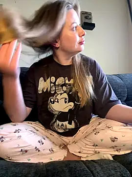 Snapshot of AlisaWhite chatting on 17, 12, 2025 AlisaWhite online show from 17, 12, 2025