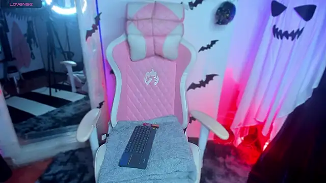 jenndy lockhart online show from 21, 10, 2025