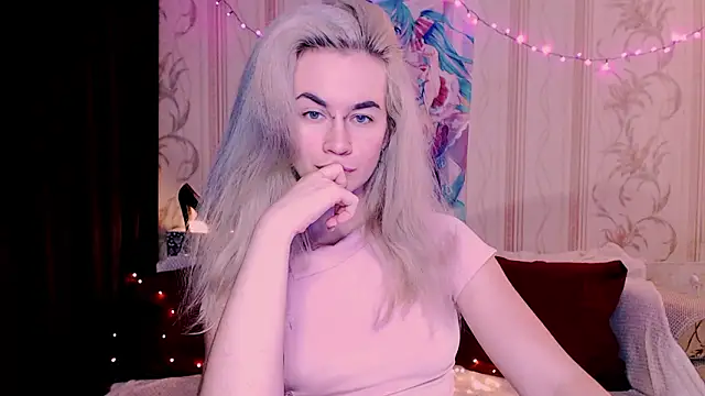 xxxcharismaaa online show from 6, 3, 2026