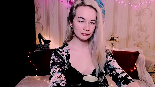 xxxcharismaaa online show from 12, 3, 2026