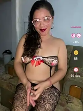 Snapshot of Vivi_Kvsh chatting on 10, 6, 2026 Vivi Kvsh online show from 10, 6, 2026
