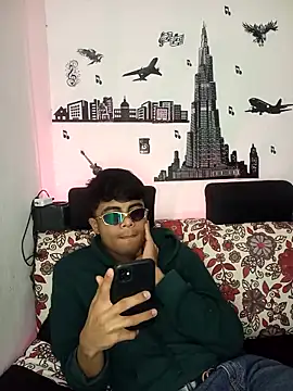 pinedasex777 online show from 8, 3, 2025