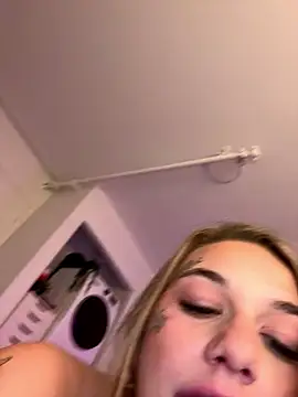 chloetease online show from 2, 12, 2024