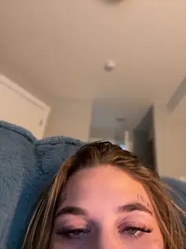 chloetease online show from 4, 3, 2025