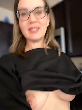 MaiseKnox online show from 22, 4, 2026