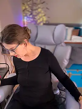MaiseKnox online show from 25, 7, 2026