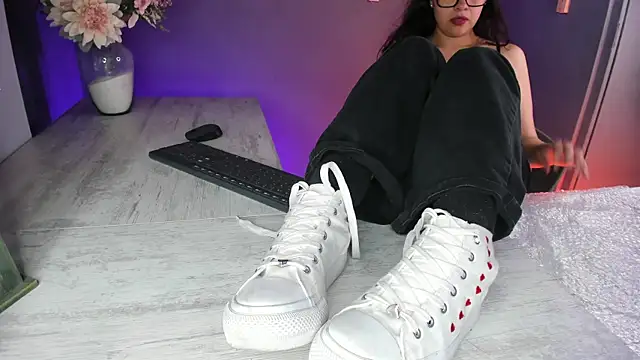 veronicafalcon online show from 27, 5, 2026