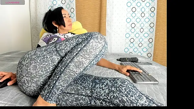 Snapshot of BlowMommy_ chatting on 22, 1, 2025 BlowMommy online show from 22, 1, 2025