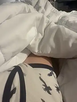 Snapshot of stroke1989 chatting on 5, 12, 2025 stroke1989 online show from 5, 12, 2025