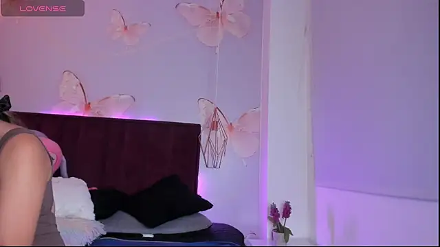 Vivi prinncess online show from 12, 3, 2026