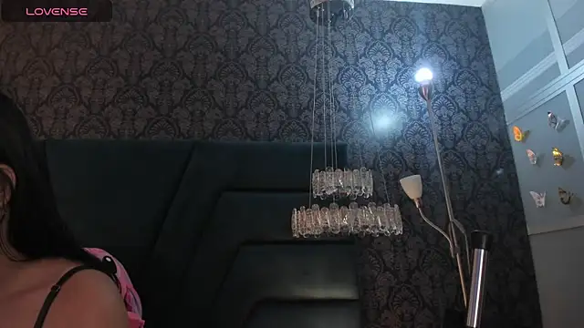 Snapshot of Vivi_prinncess chatting on 10, 6, 2026 Vivi prinncess online show from 10, 6, 2026