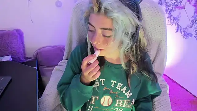 Sammysammy  online show from 18, 3, 2025