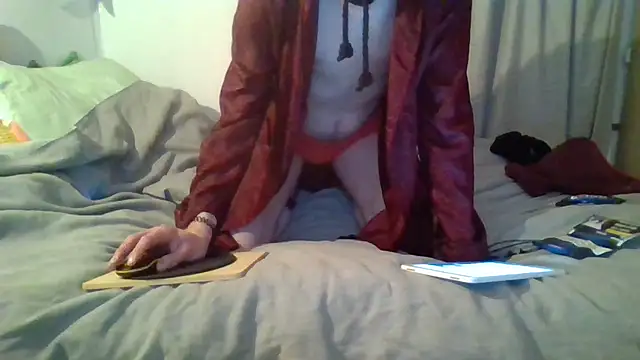 Snapshot of OllieMac chatting on 10, 3, 2025 OllieMac online show from 10, 3, 2025