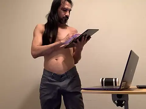 Youreherewithme online show from 28, 1, 2025