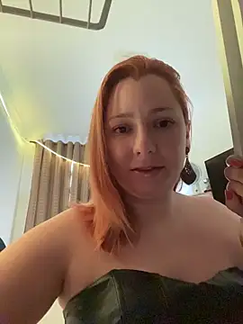 Patriciamoura69 online show from 4, 4, 2026