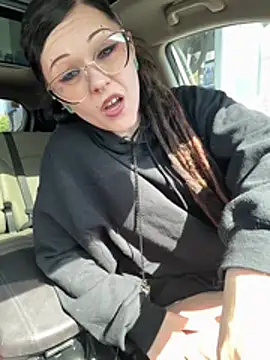 BlaizeyBBy online show from 25, 5, 2026