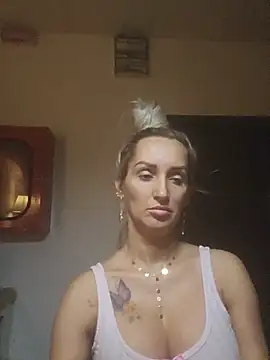 Snapshot of IsabelleEthan chatting on 11, 7, 2026 IsabelleEthan online show from 11, 7, 2026