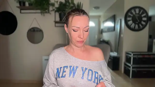 Sacha-xx online show from 3, 3, 2026