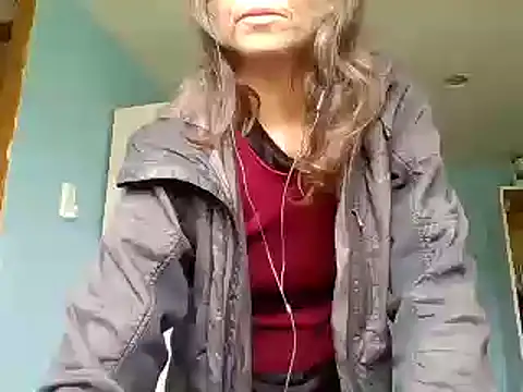 Snapshot of SexyRach75 chatting on 6, 6, 2026 SexyRach75 online show from 6, 6, 2026