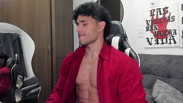 Snapshot of Alessandro_Vanni chatting on 10, 2, 2026 Alessandro Vanni online show from 10, 2, 2026