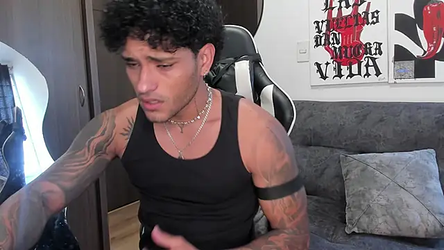 Snapshot of Alessandro_Vanni chatting on 18, 2, 2026 Alessandro Vanni online show from 18, 2, 2026