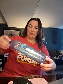 Snapshot of Canadian_BBW chatting on 6, 1, 2025 Canadian BBW online show from 6, 1, 2025